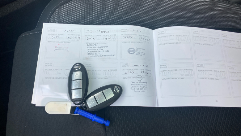 Nissan Qashqai 1.2 DiG-T N-Connecta 5dr Xtronic Petrol Hatchback